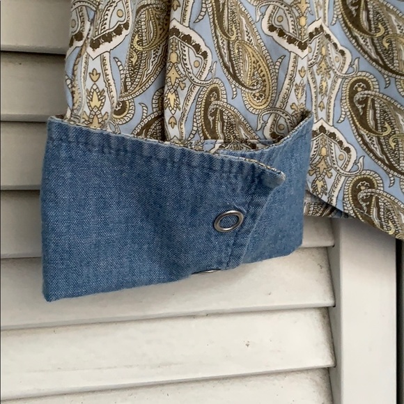 Tommy Hilfiger snap collared shirt. Rodeo style Medium - Picture 2 of 4